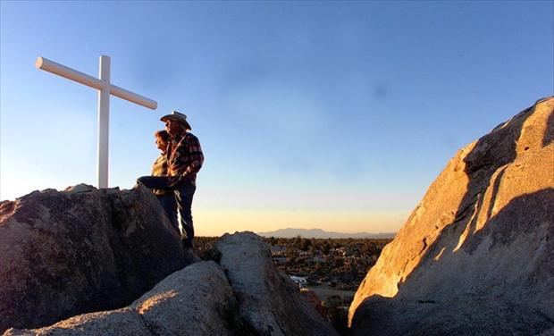 Mojave Memorial Cross in California